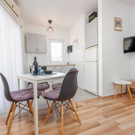 Apartman Iva Novalja Zewnętrze zdjęcie
